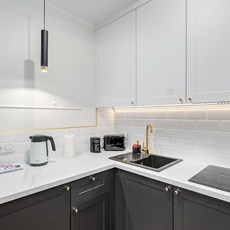 Moniuszki 10 By Nyx Apartment Warsaw