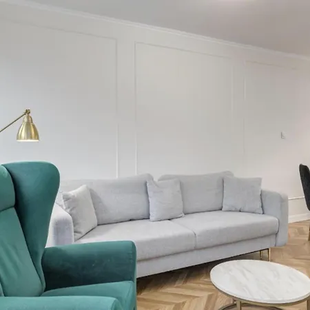 Moniuszki 10 By Nyx * Warsaw